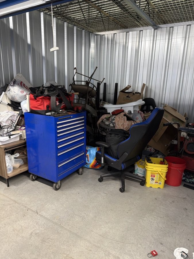 10 x 10 storage unit in Inver Grove Hts, MN