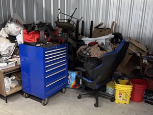 10 x 10 storage unit in Inver Grove Hts, MN