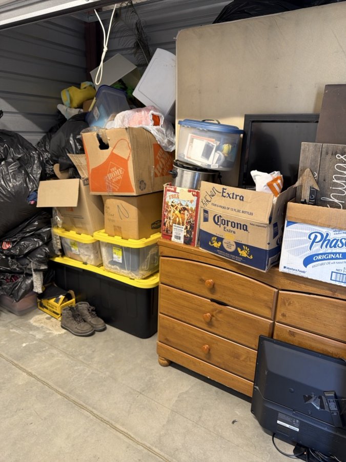 10 x 5 storage unit in Maplewood, MN