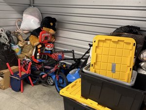 10 x 5 storage unit in Maplewood, MN
