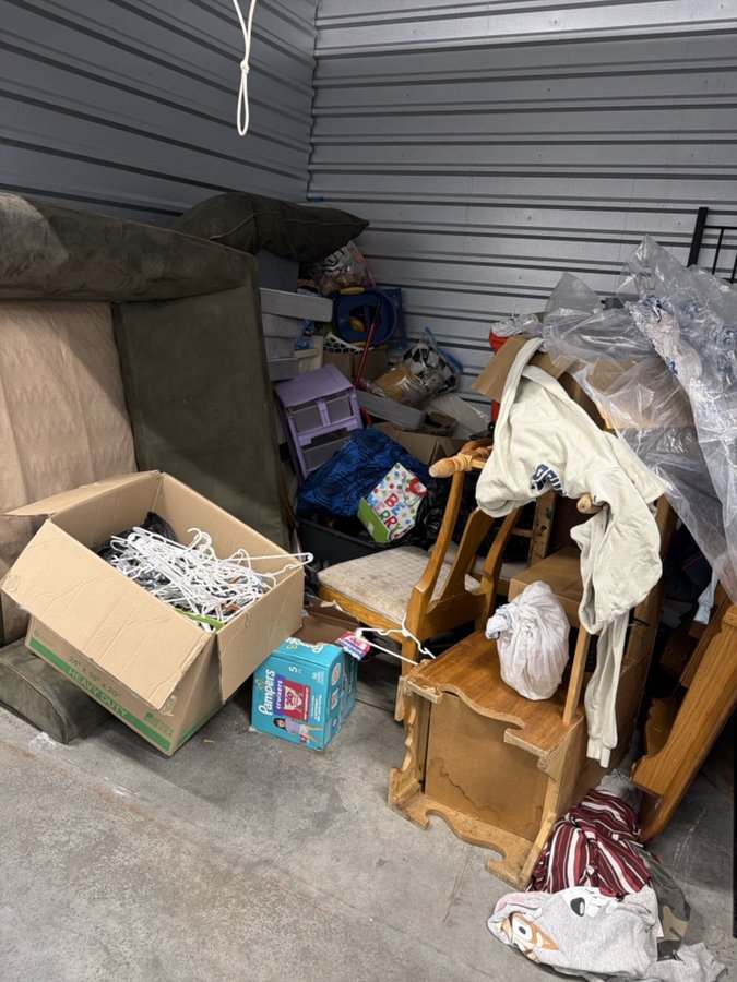 10 x 10 storage unit in Maplewood, MN