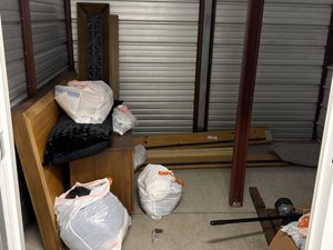 10 x 10 unit in Burnsville