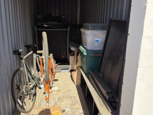 5 x 15 unit in Apple Valley