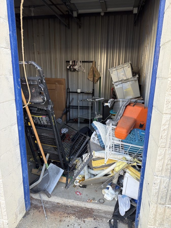 10 x 10 storage unit in Vadnais Heights, MN