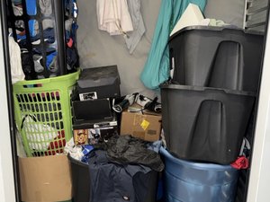 5 x 5 storage unit in Apple Valley, MN
