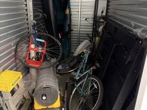 5 x 10 storage unit in Apple Valley, MN