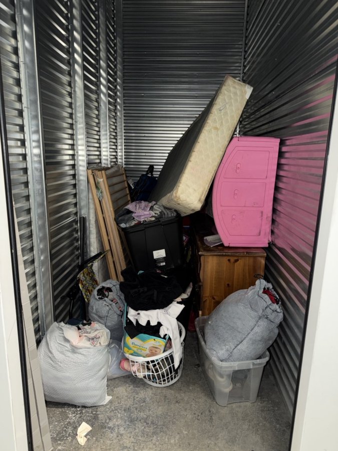 5 x 10 storage unit in Apple Valley, MN