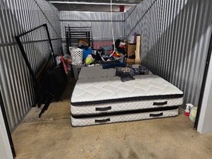 10 x 15 unit in Memphis