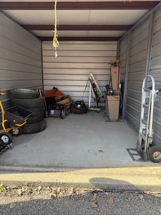 10 x 15 storage unit in Rosemount, MN