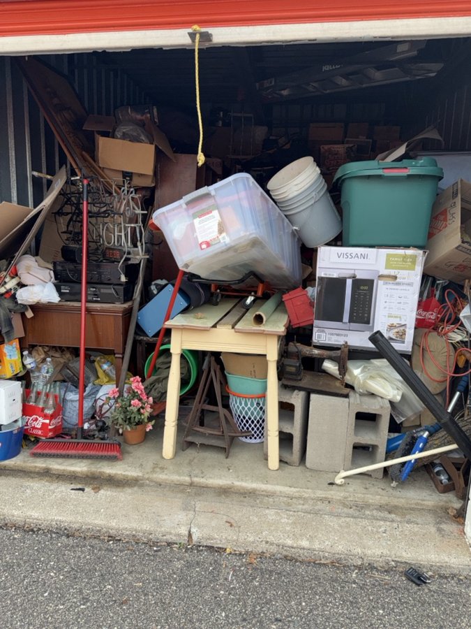 10 x 14 storage unit in West St Paul, MN