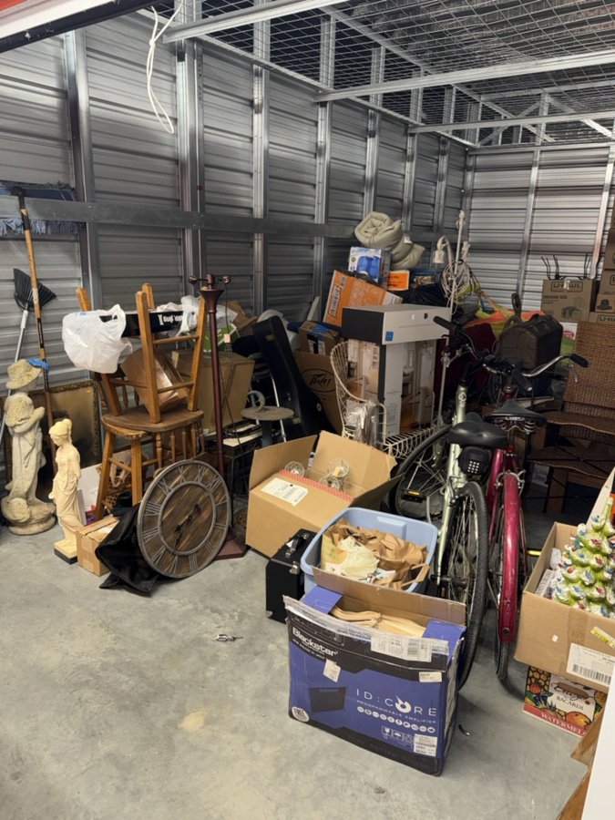 10 x 20 storage unit in Eagan, MN
