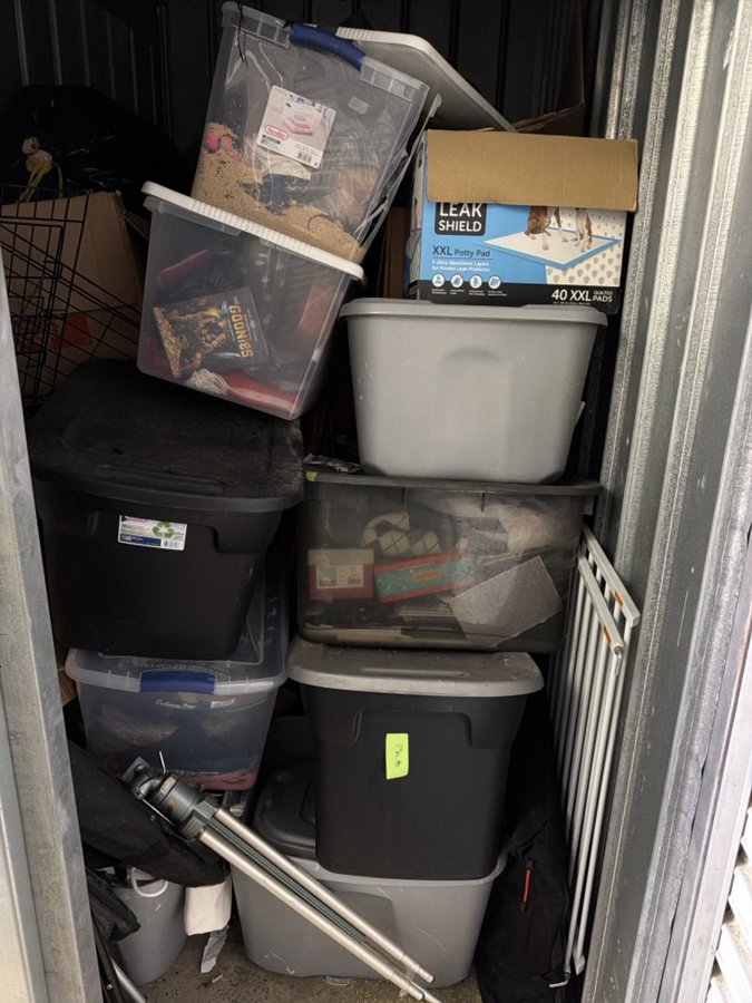 5 x 8 storage unit in West St Paul, MN
