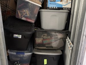 5 x 8 storage unit in West St Paul, MN