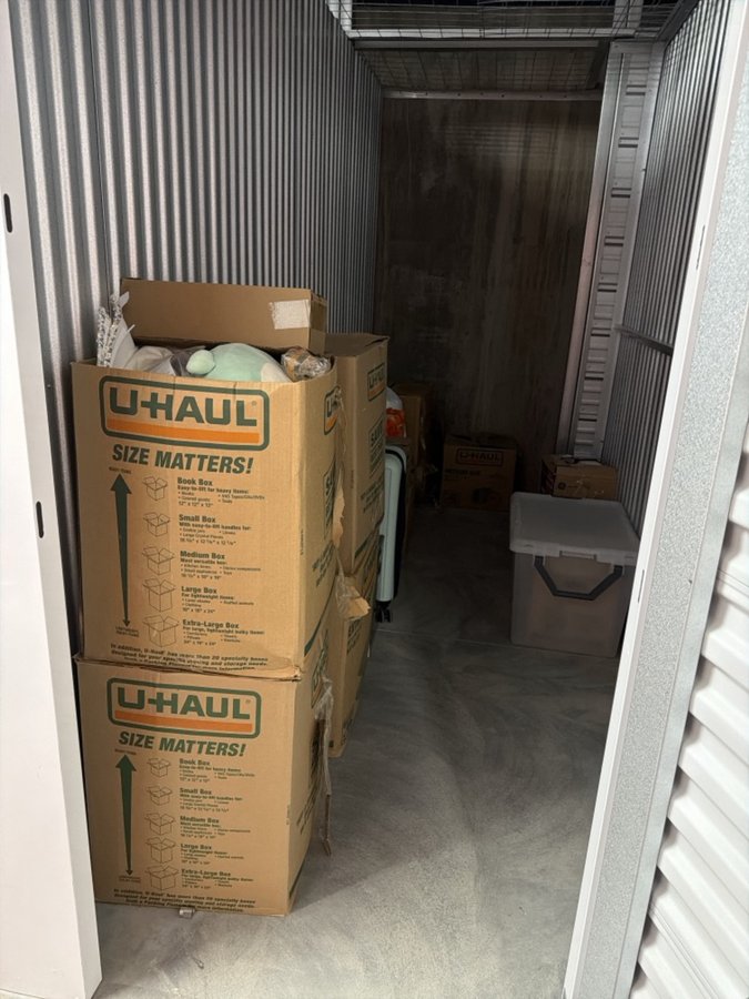 5 x 10 storage unit in Eagan, MN