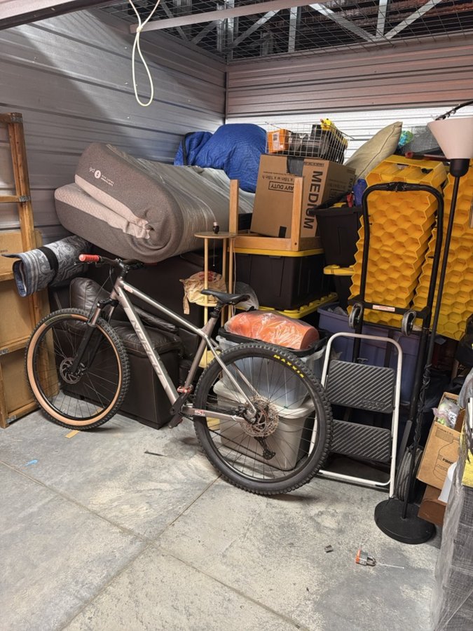 10 x 10 storage unit in Eagan, MN