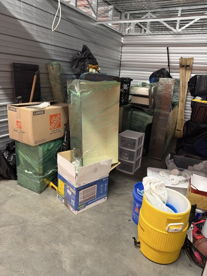 10 x 15 storage unit in Eagan, MN