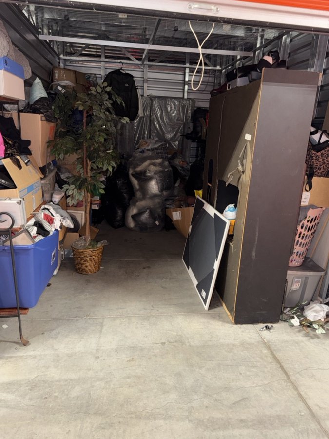 10 x 15 storage unit in Hilltop, MN
