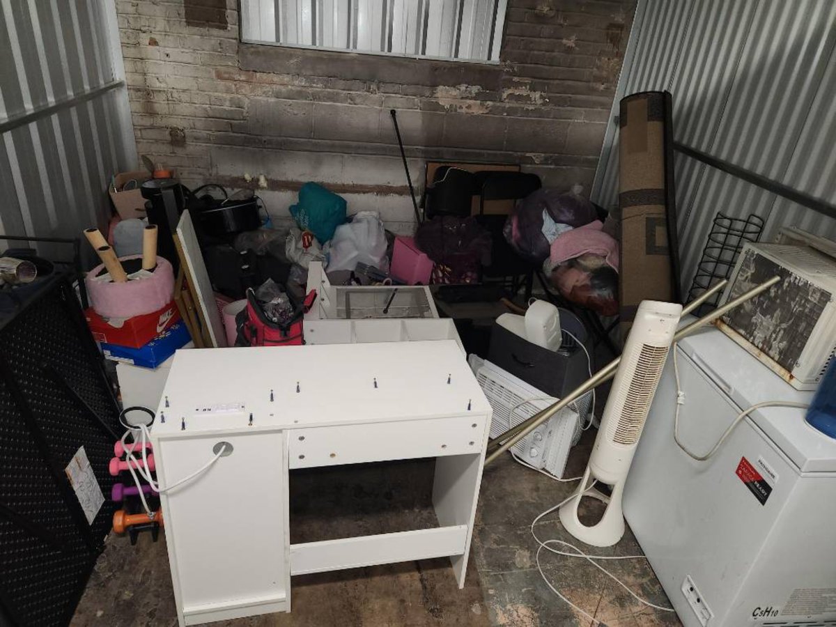 10 x 10 storage unit in Chicago, IL
