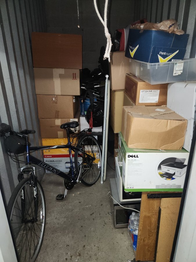 5 x 10 storage unit in Cleveland, OH