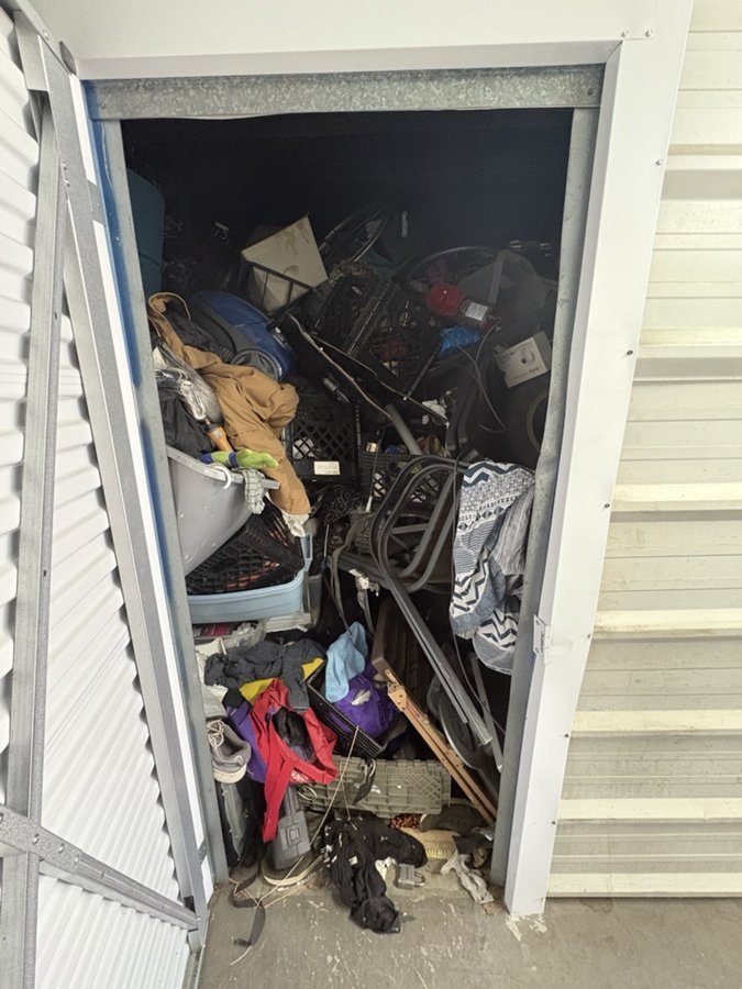 10 x 10 storage unit in Columbus, OH