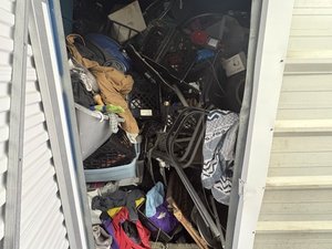 10 x 10 unit in Columbus