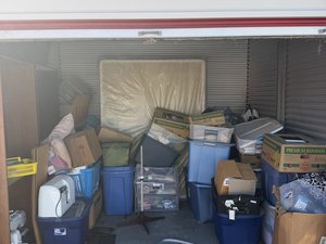 10 x 10 storage unit in Spring Lake, NC