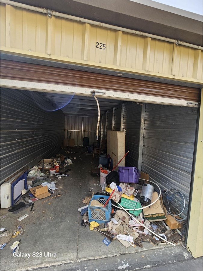 10 x 30 storage unit in Colfax, CA