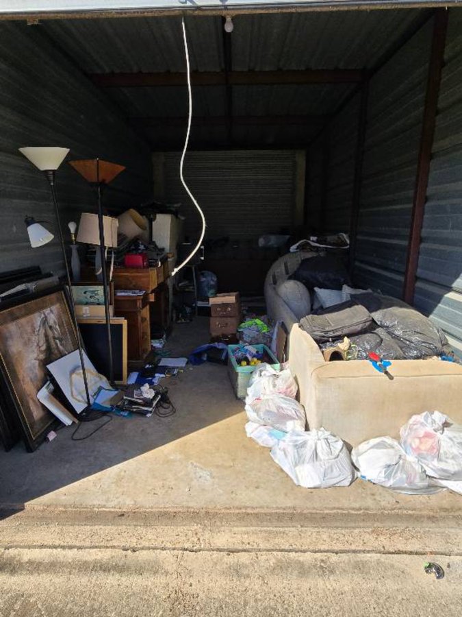 10 x 20 storage unit in Texarkana, TX