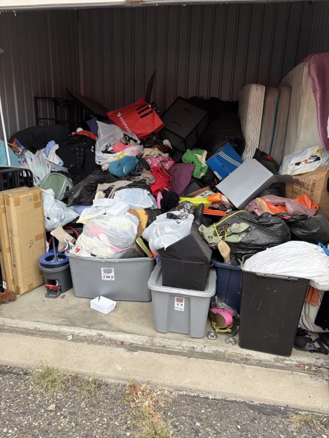 10 x 10 storage unit in Brooklyn Park, MN