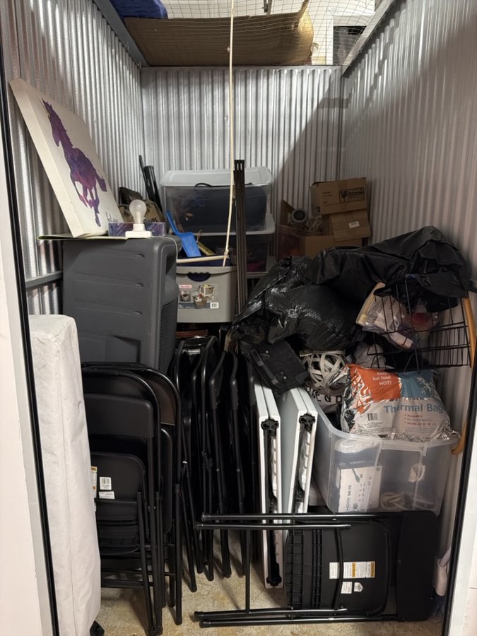 5 x 10 storage unit in Brooklyn Park, MN