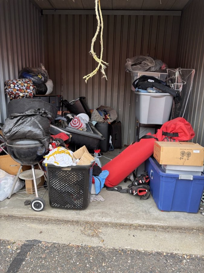 10 x 10 storage unit in Brooklyn Park, MN