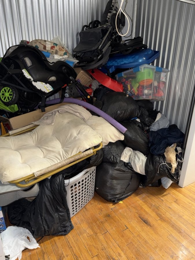 5 x 10 storage unit in Minneapolis, MN