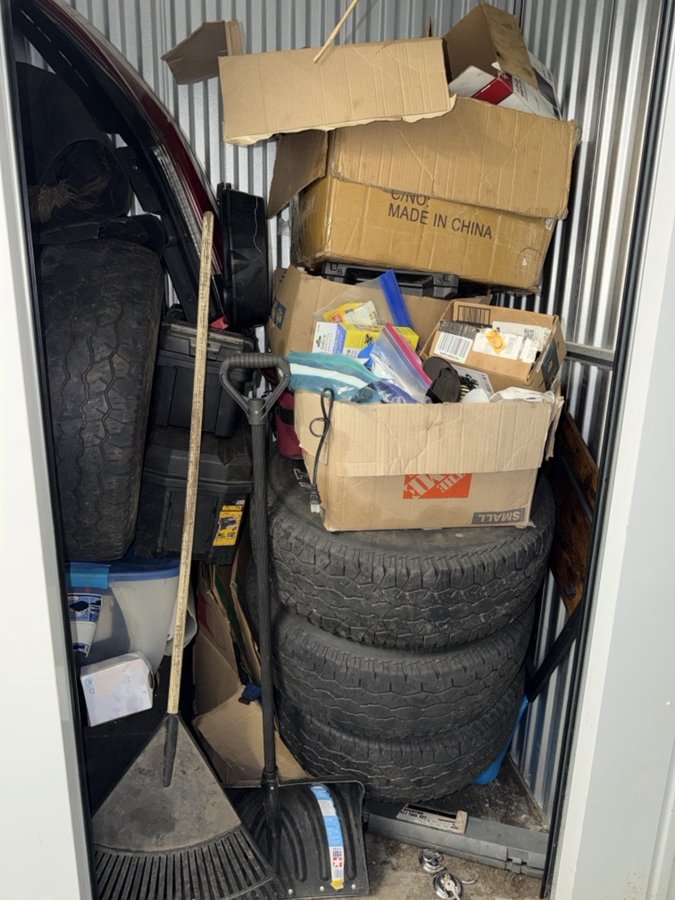 3 x 5 storage unit in Minneapolis, MN