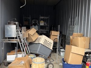 10 x 20 unit in Burnsville