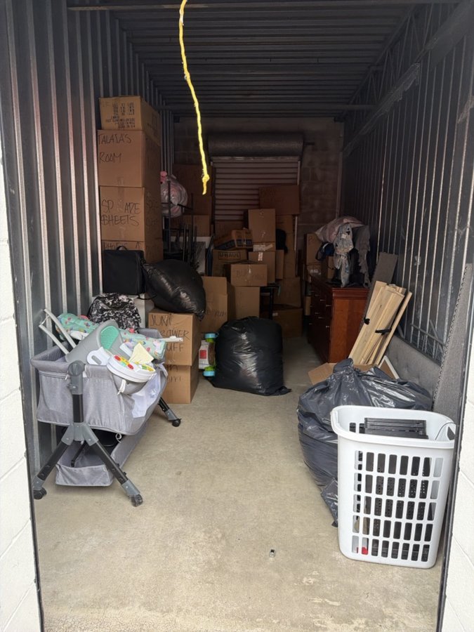 8 x 20 storage unit in Plymouth, MN