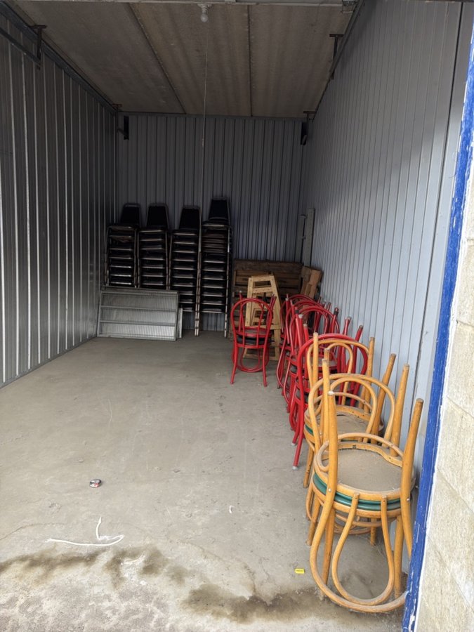 20 x 20 storage unit in Burnsville, MN