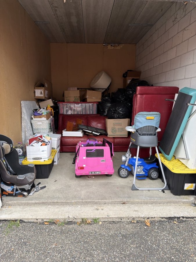 10 x 15 storage unit in Plymouth, MN