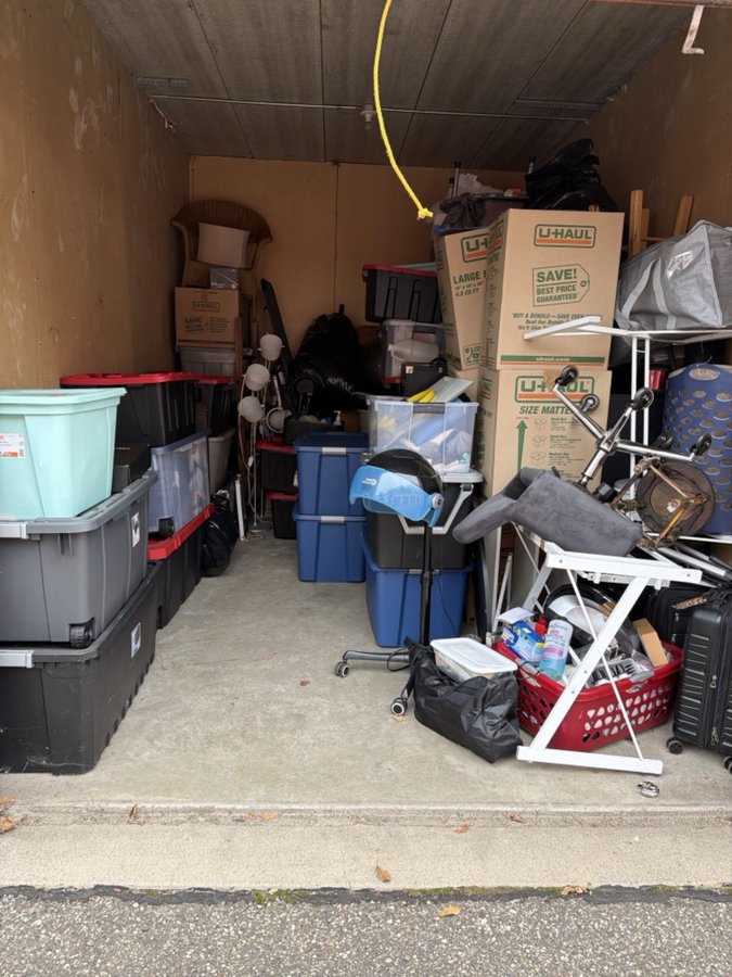 10 x 15 storage unit in Plymouth, MN