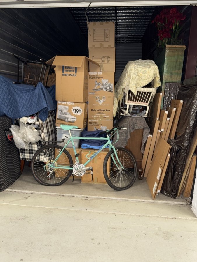 10 x 30 storage unit in Excelsior, MN