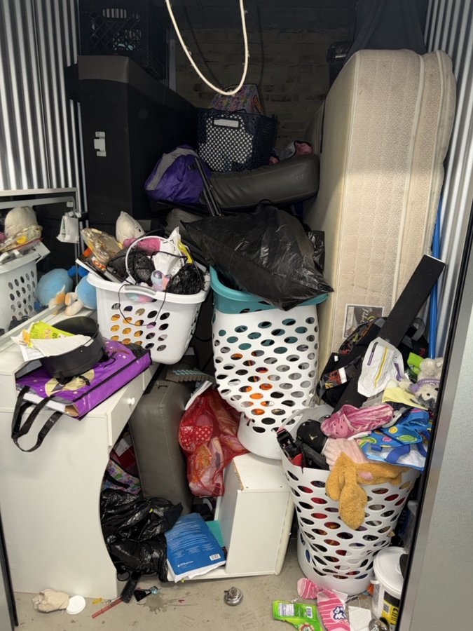 5 x 11 storage unit in Minneapolis, MN