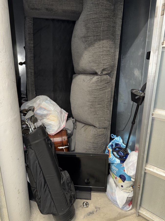 5 x 10 storage unit in Minneapolis, MN