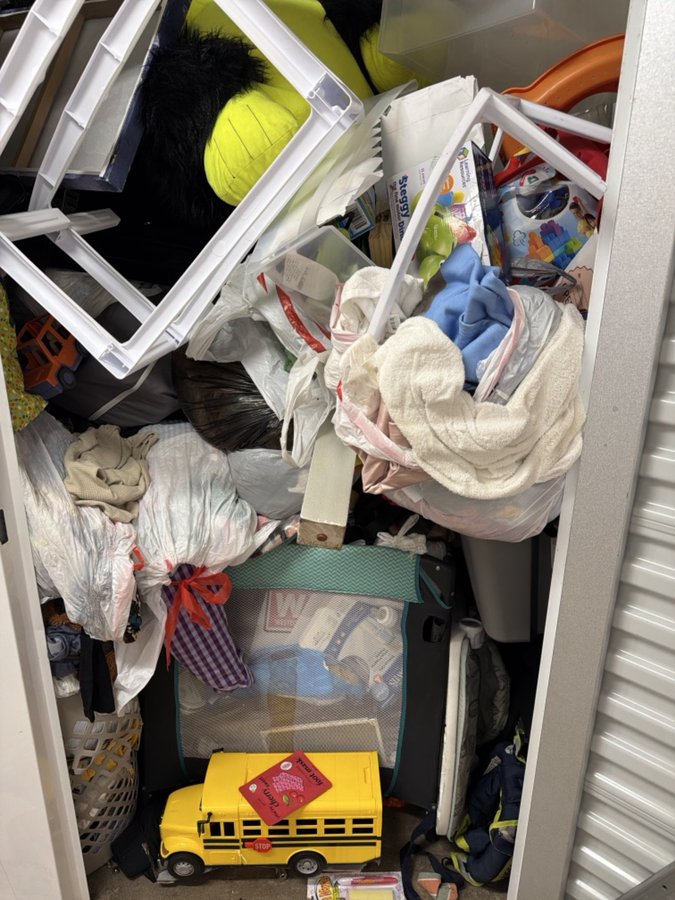 5 x 10 storage unit in Minneapolis, MN