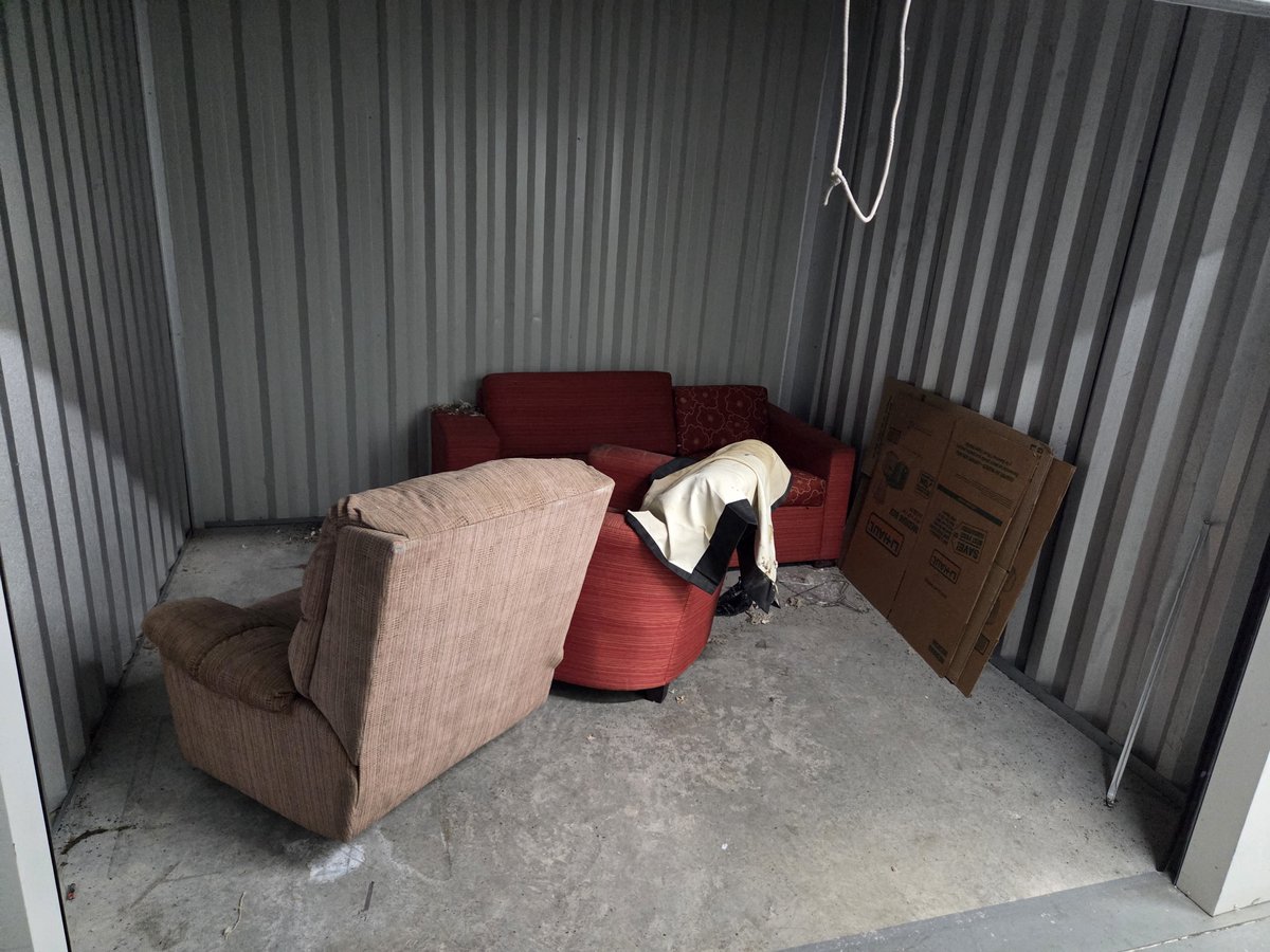 10 x 10 storage unit in Cleveland, OH