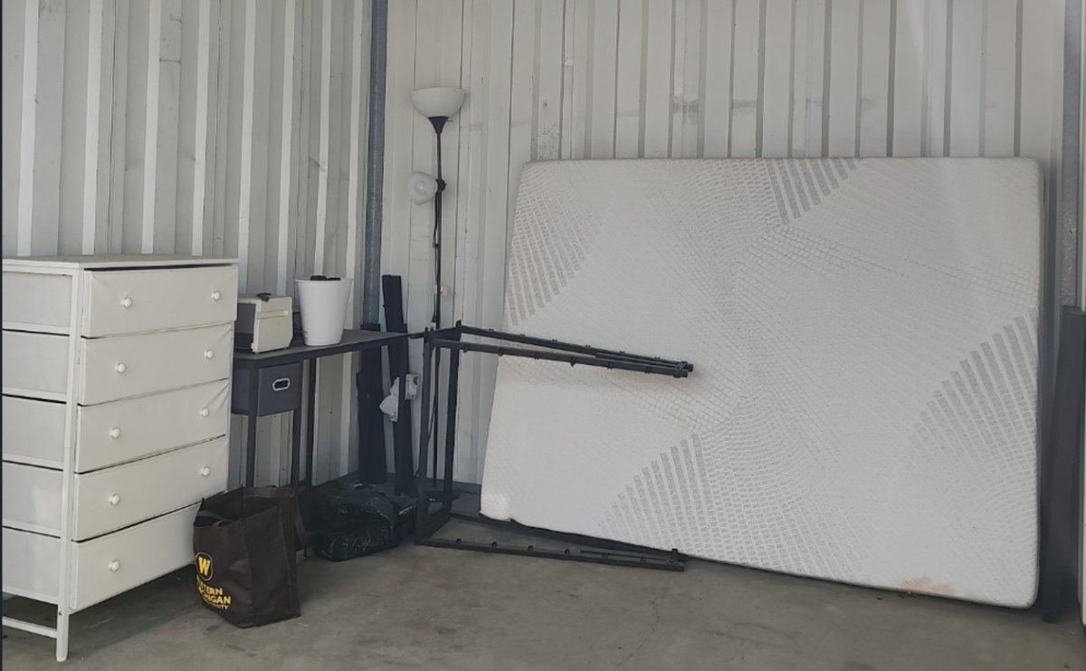 10 x 10 storage unit in Fayetteville, NC