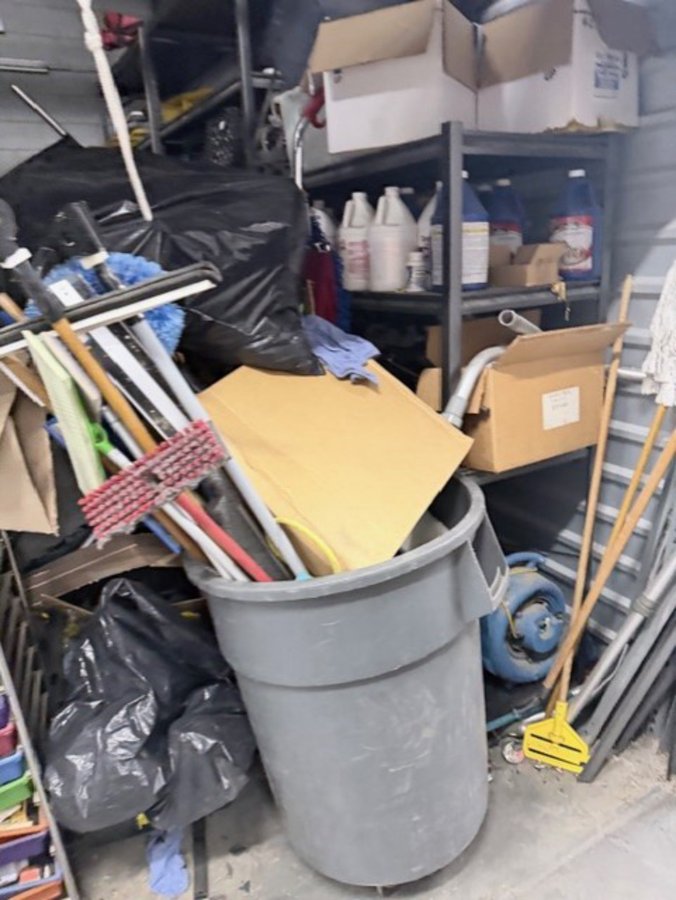 10 x 15 storage unit in Las Vegas, NV