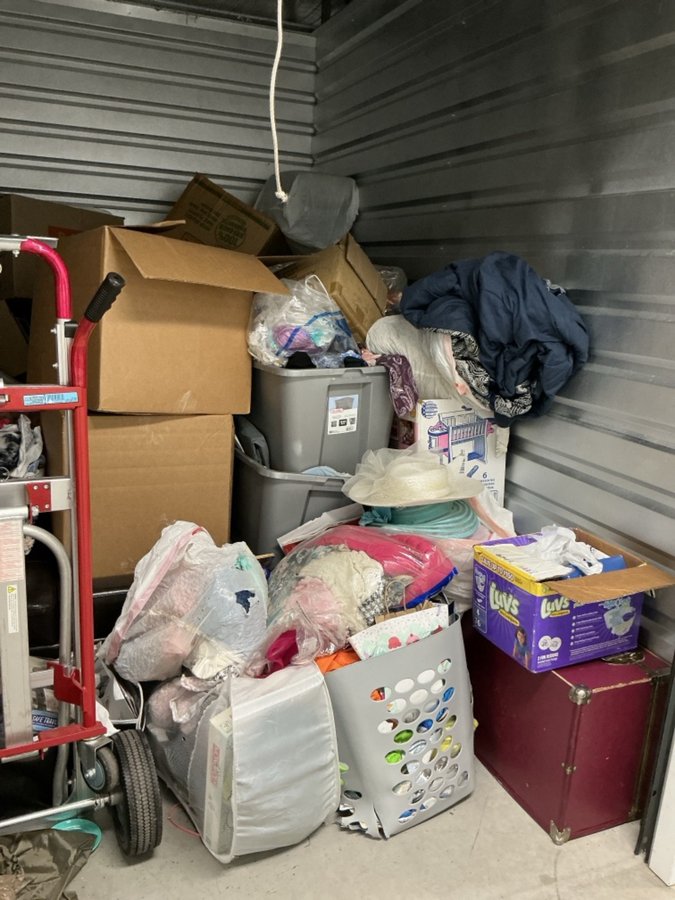 7 x 10 storage unit in Orlando, FL