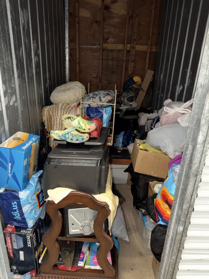5 x 10 storage unit in New Hope, MN