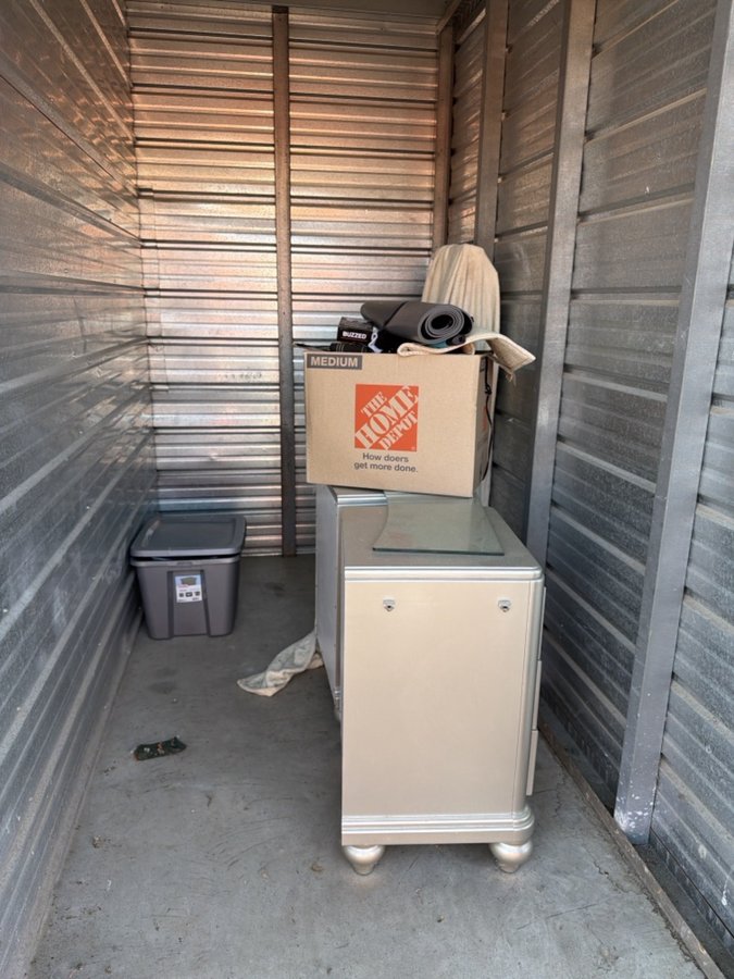 5 x 10 storage unit in Brooklyn Park, MN