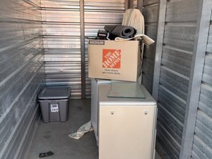 5 x 10 unit in Brooklyn Park