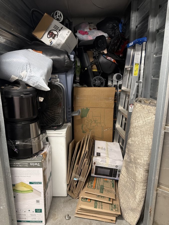 5 x 10 storage unit in Brooklyn Park, MN